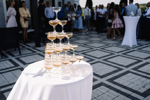 Šampanieša piramīda