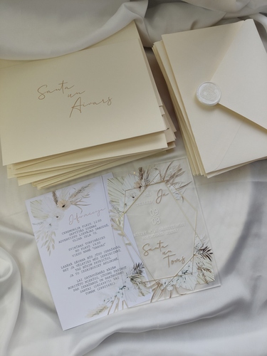 Organiskā stikla kāzu ielūgumi